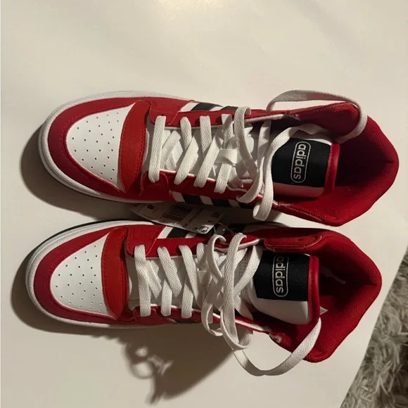 Adidas Red and White Sneakers with Black Stripes - Picture 5 of 7